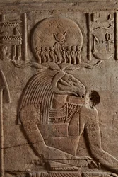 Relief auf einem Schrein, errichtet von Pharao Taharqa im Hof des Amun-Tempels, erbaut von ihm in Kawa in Nubien, 25. Dynastie, Spätzeit, 690-64 v. Chr. (Detail)